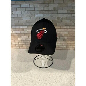 Black‎ 9 forty miami heat Adjustable  b41